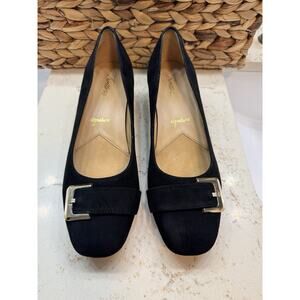 Trotters Signature Women’s 9.5m Faux Suede Pumps Gold Buckle Detail Preowned